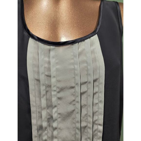 Banana Republic Gray Pintucked Tank Tunic - Size S NWT - Picture 3 of 7